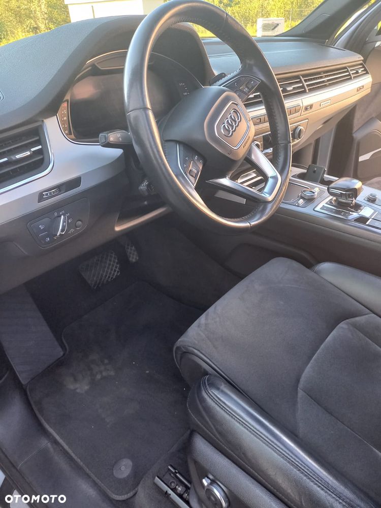 Audi Q7 - 25