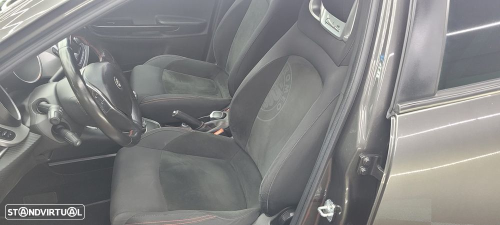 Alfa Romeo Giulietta 1.6 JTDM Super J18 - 8