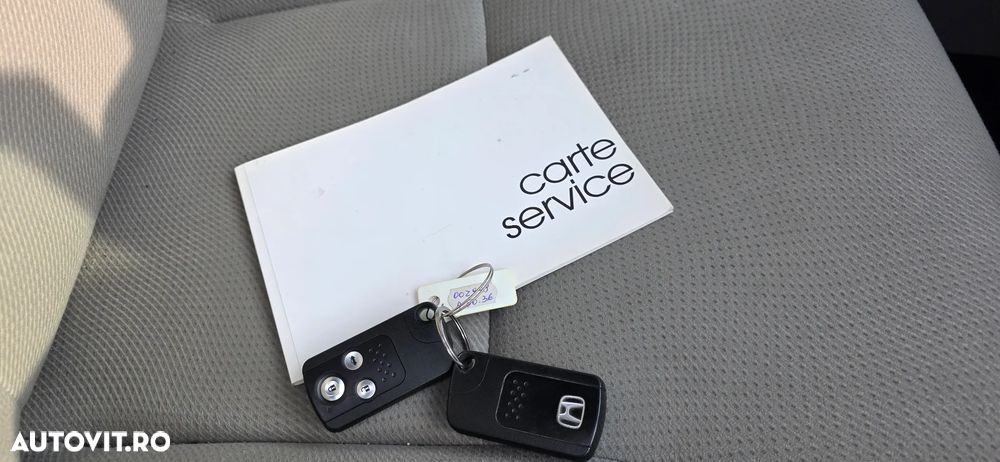 Honda Civic 1.8 MT ES - 11