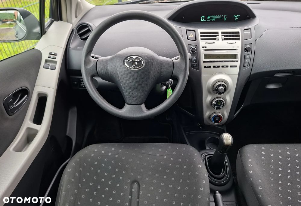 Toyota Yaris 1.0 VVT-i Luna - 7