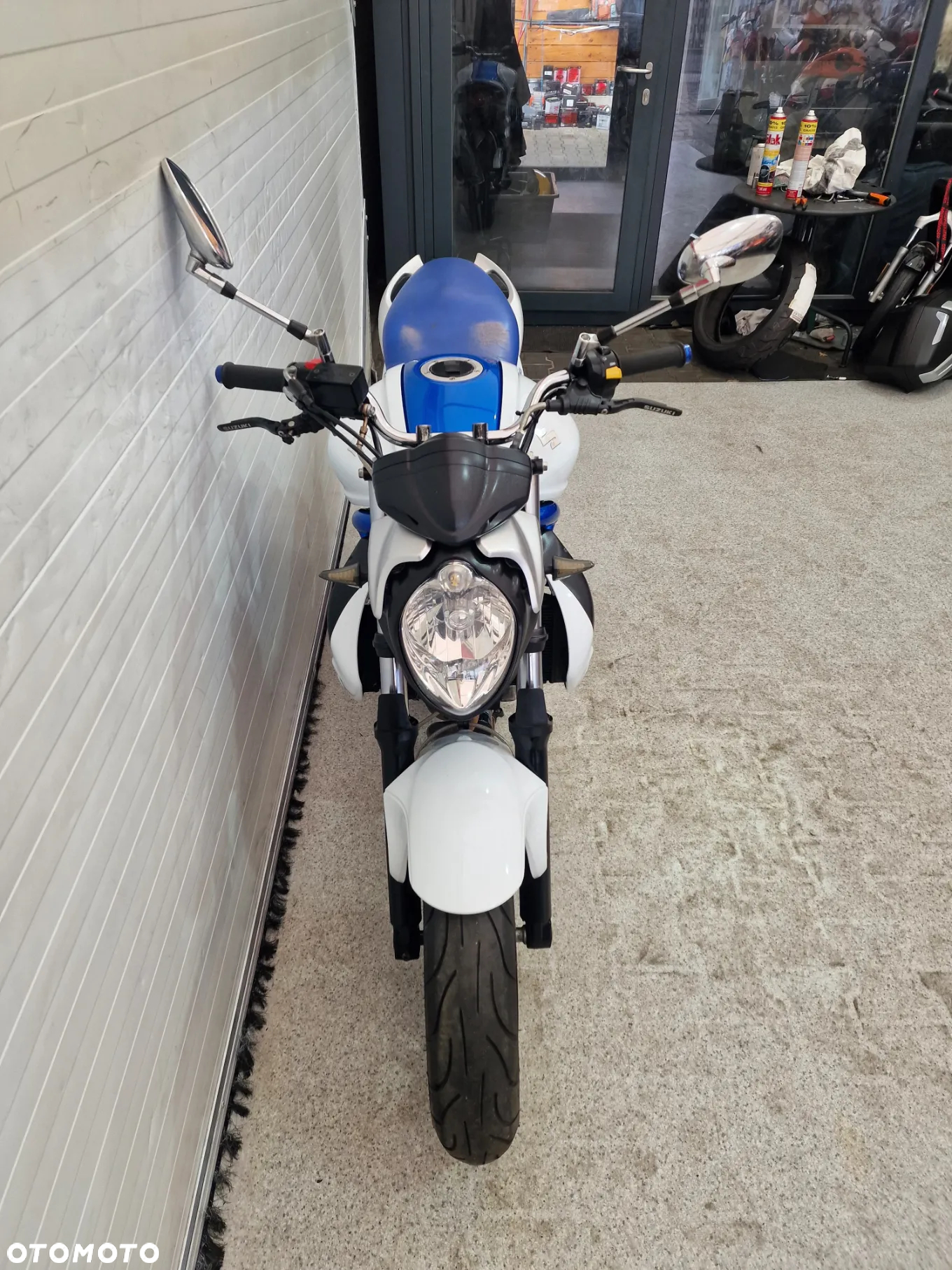 Suzuki Gladius - 20