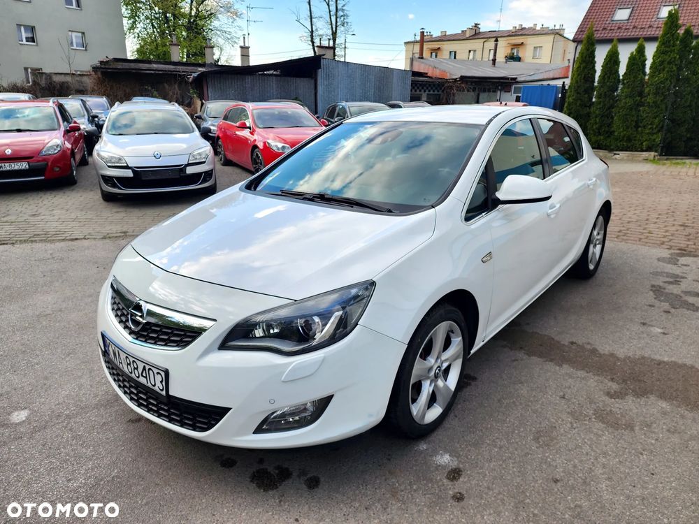 Opel Astra 1.6 Turbo Edition Sport - 2
