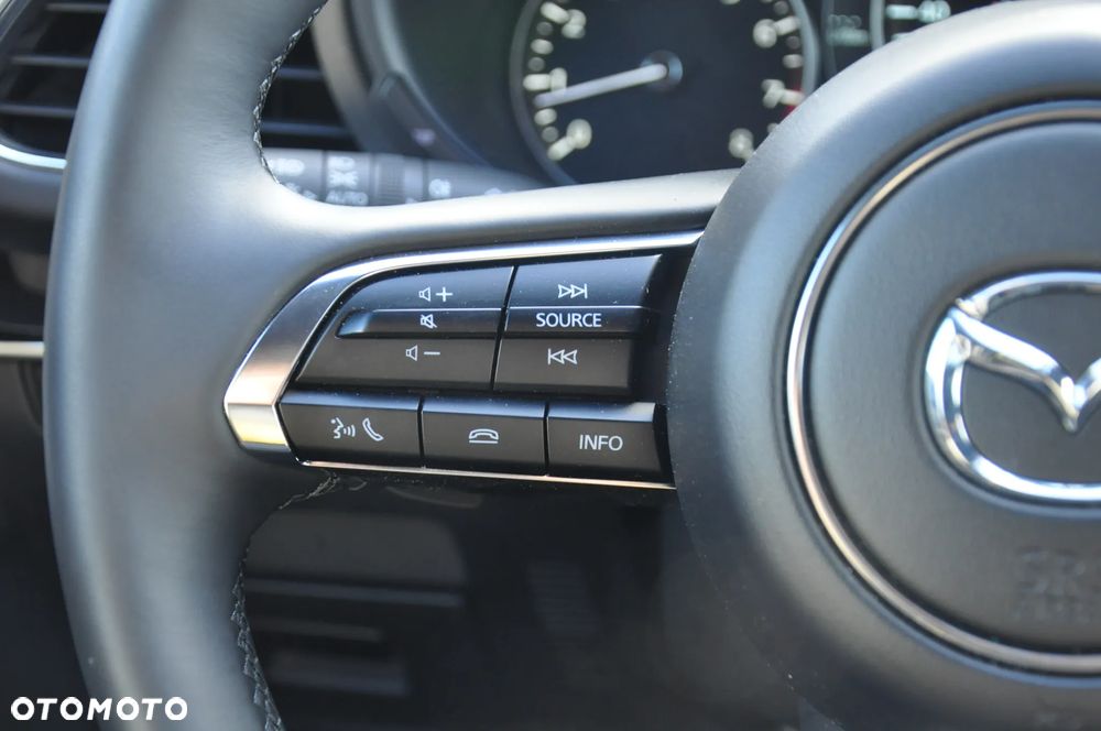 Mazda 3 e-SKYACTIV-X 186 M HYBRID HOMURA PLUS - 38