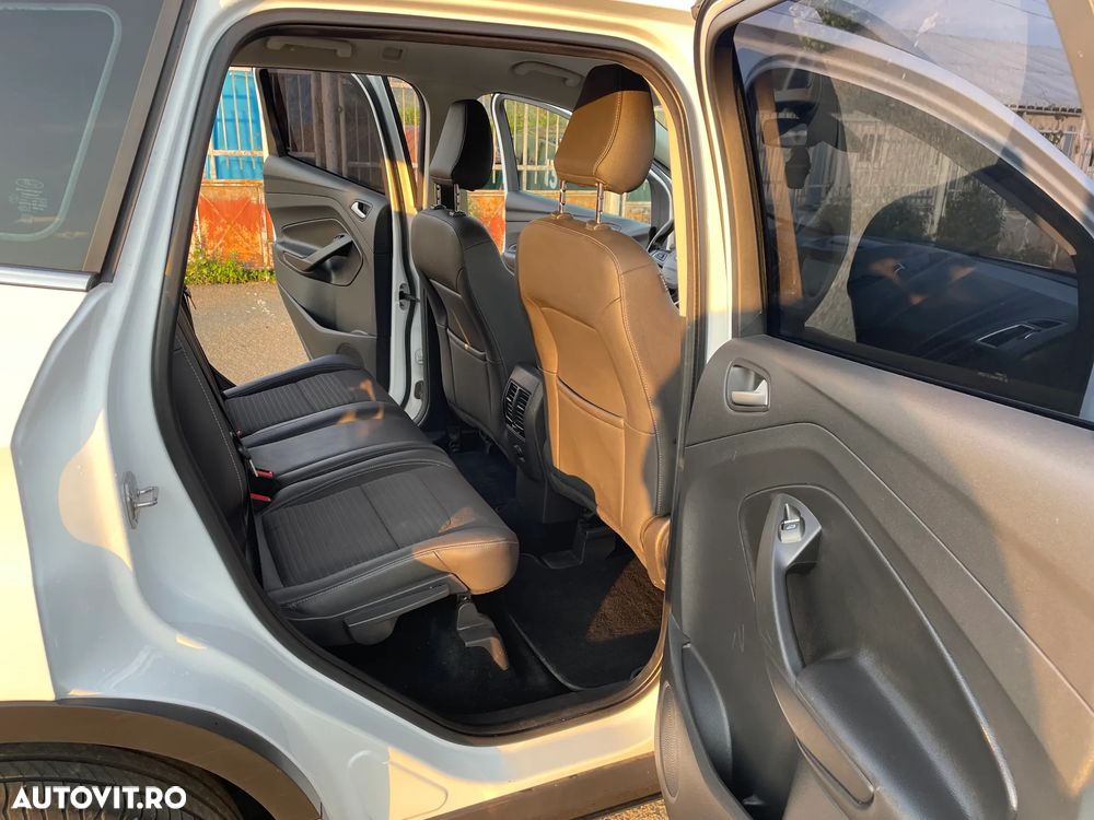 Ford Kuga 2.0 TDCi 4x4 Aut. Titanium - 13