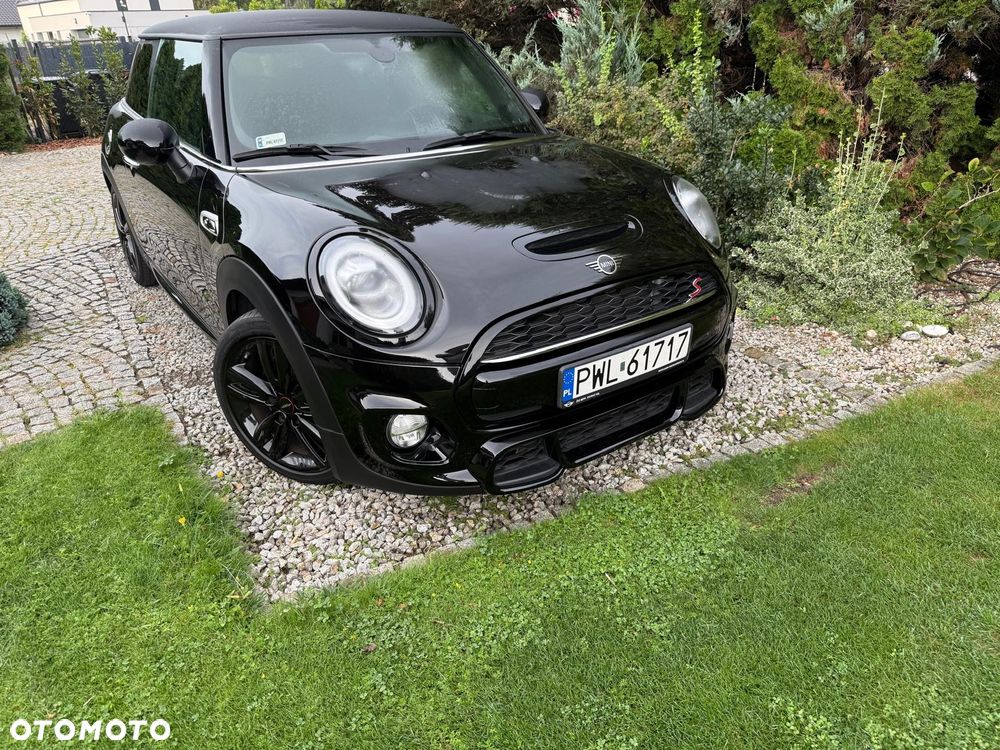 Mini Cooper S 2018 photo 2