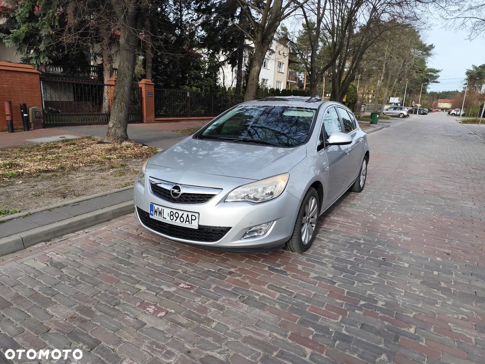 Opel Astra 1.4 T Cosmo S&S - 3