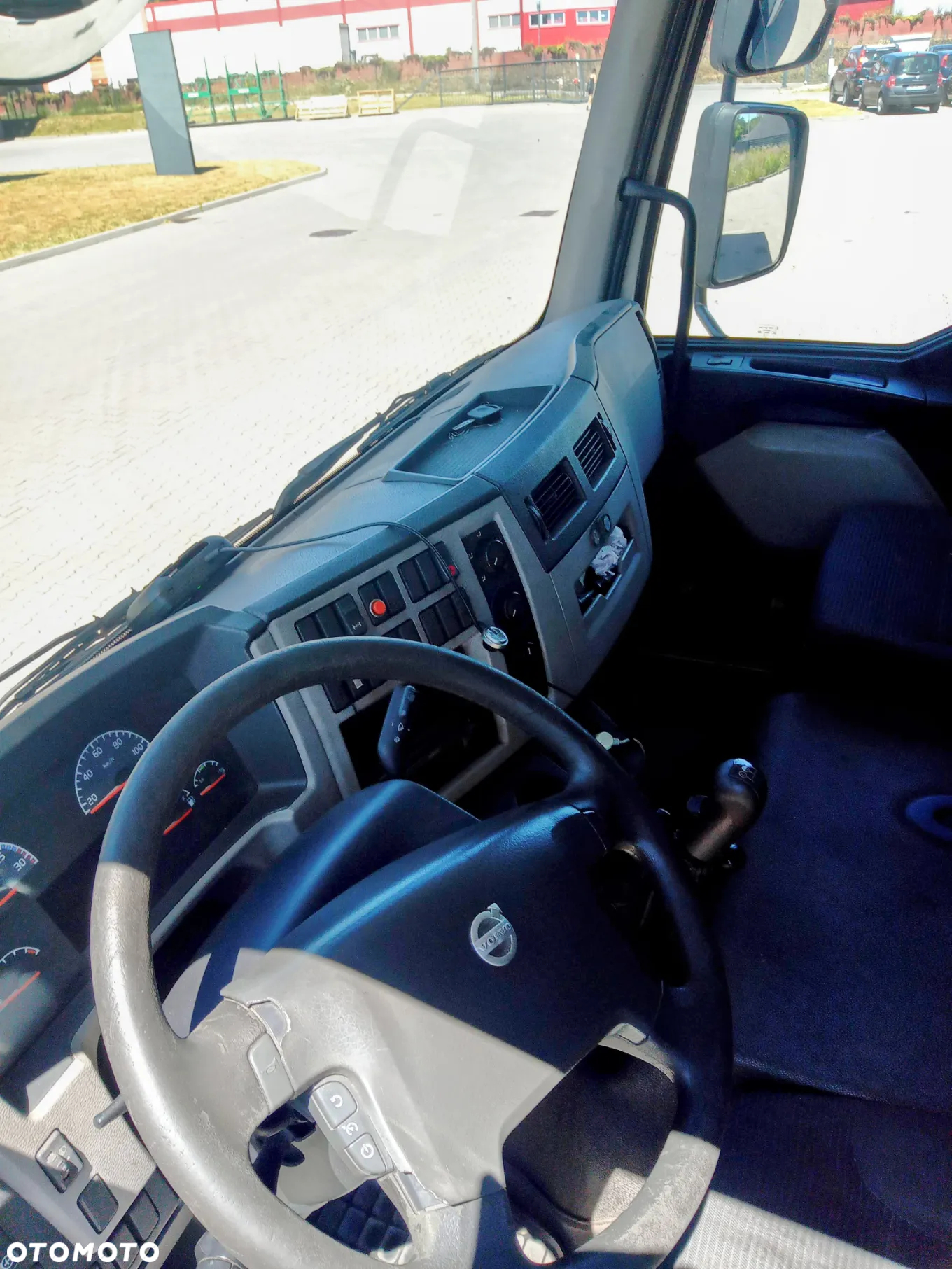 Volvo FL 4XR3 - 12