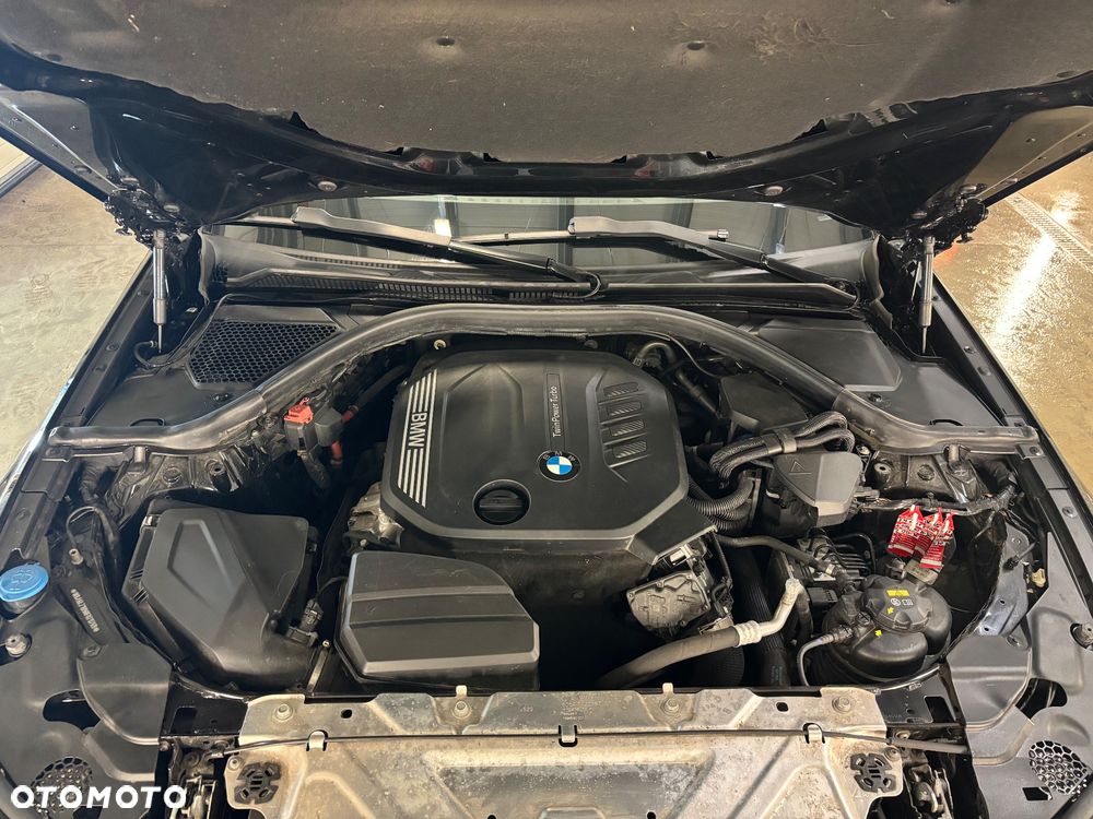 BMW Seria 3 320d xDrive Advantage - 15