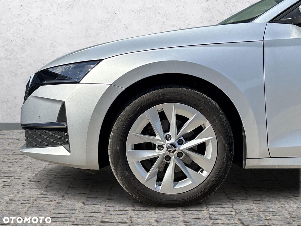 Skoda Octavia 1.5 TSI mHEV Selection DSG - 37