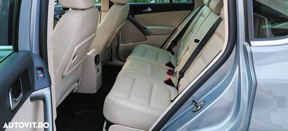 Volkswagen Tiguan - 9