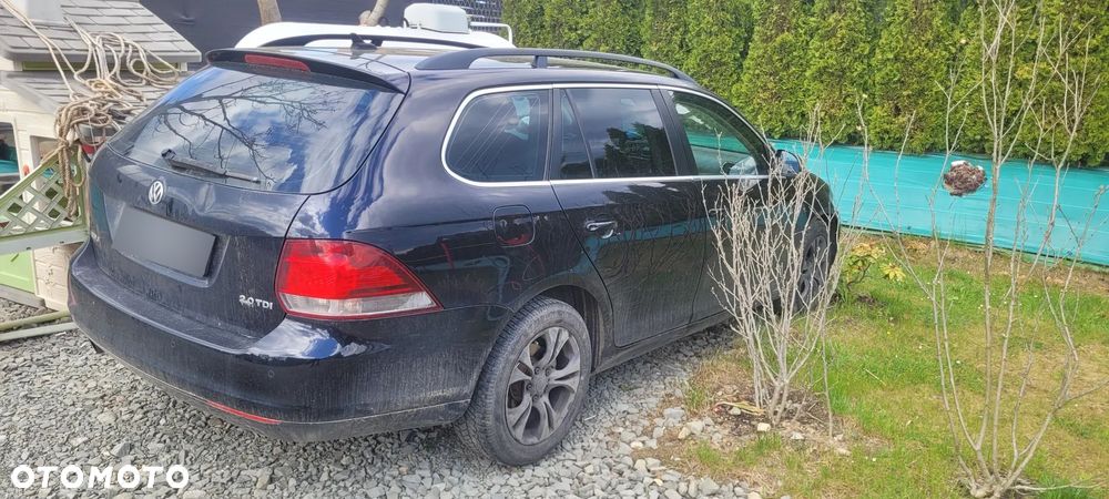 Volkswagen Golf 2.0 TDI DPF Highline - 3