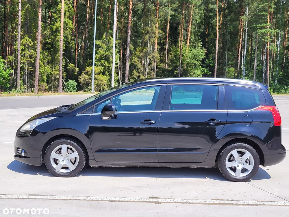 Peugeot 5008 - 3