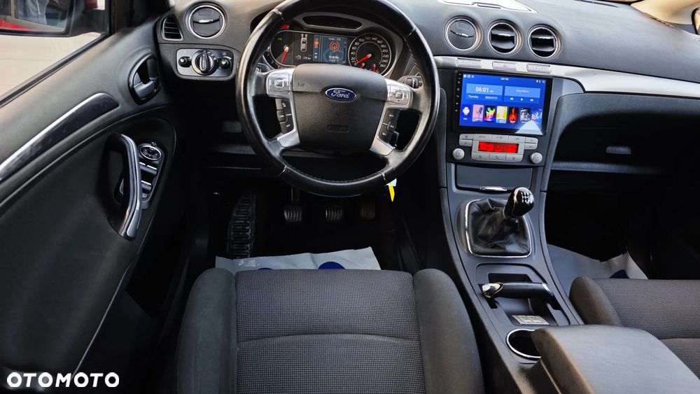 Ford S-Max 2.0 FF Titanium - 32
