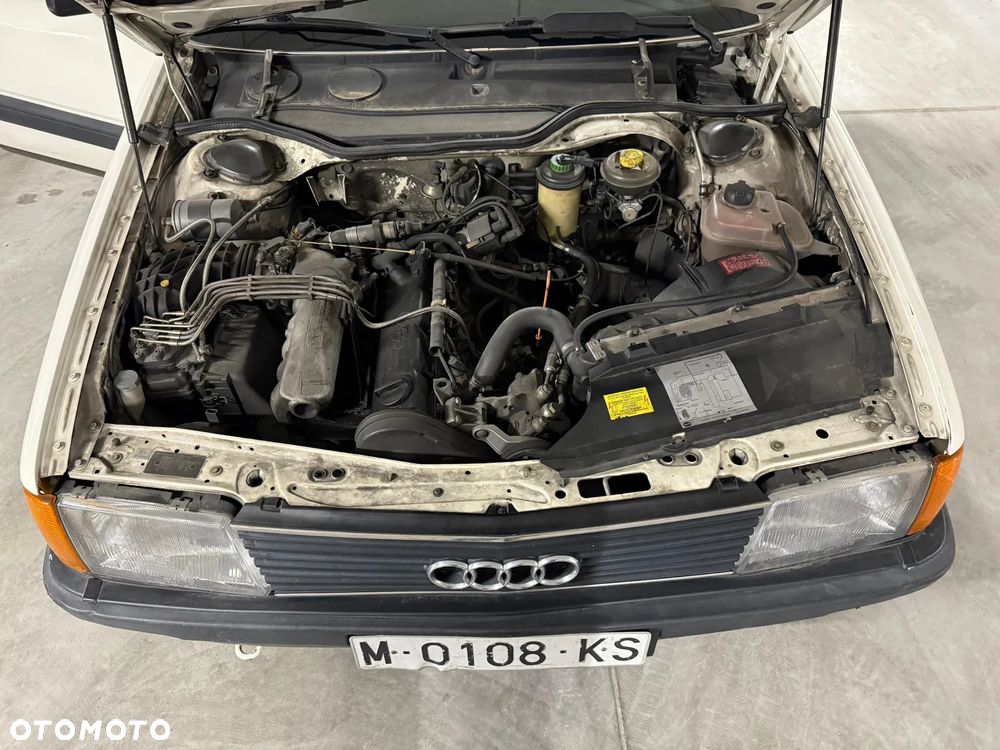 Audi 100 2.2 E - 15