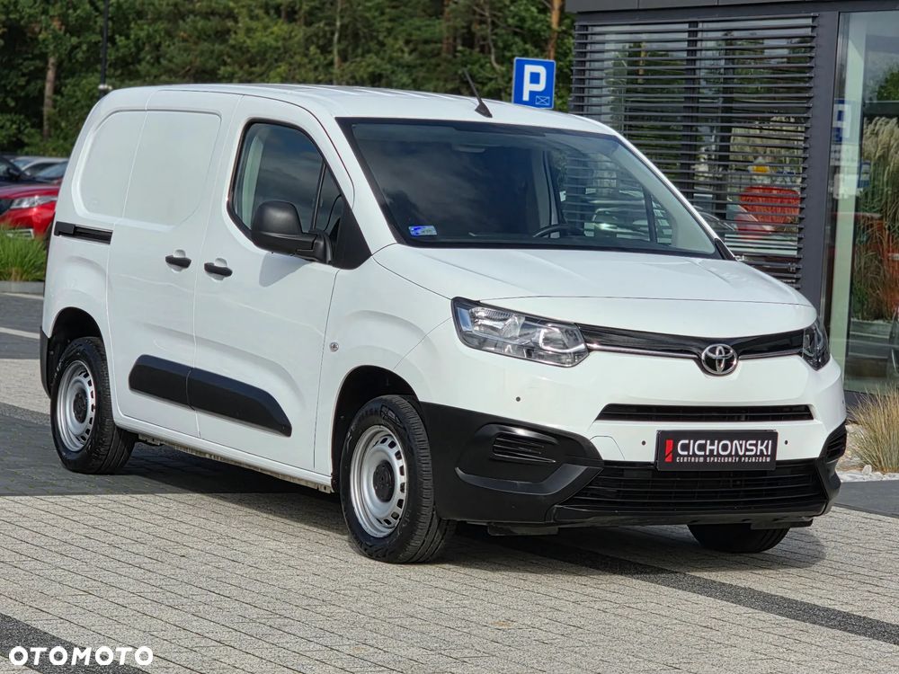 Toyota Proace City 1.2 D-4T 110KM  3 OSOBOWA Furgon Blaszak BEZWYPADKOWA z Polskiego Salonu I Pierwszy i Jedyny Właściciel I Stan auta "jak NOWE" I Pełna Faktura Vat 23% - 36
