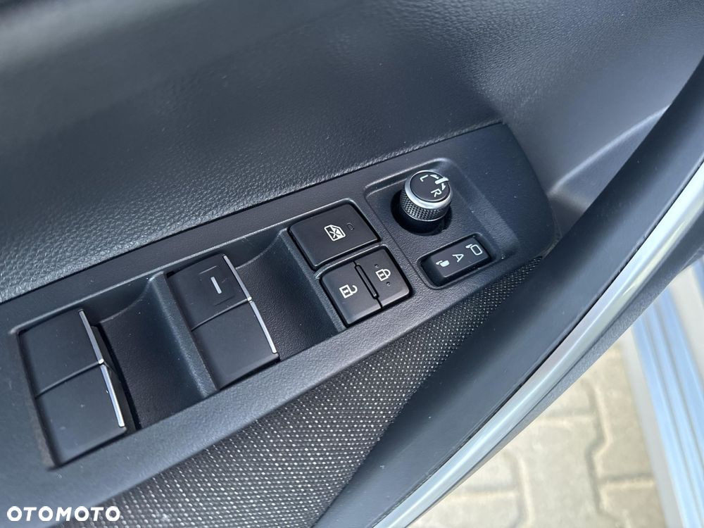 Toyota Corolla 1.8 Hybrid Comfort - 17