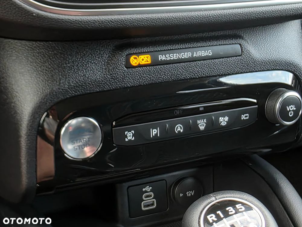 Ford Kuga 1.5 EcoBoost TITANIUM - 23