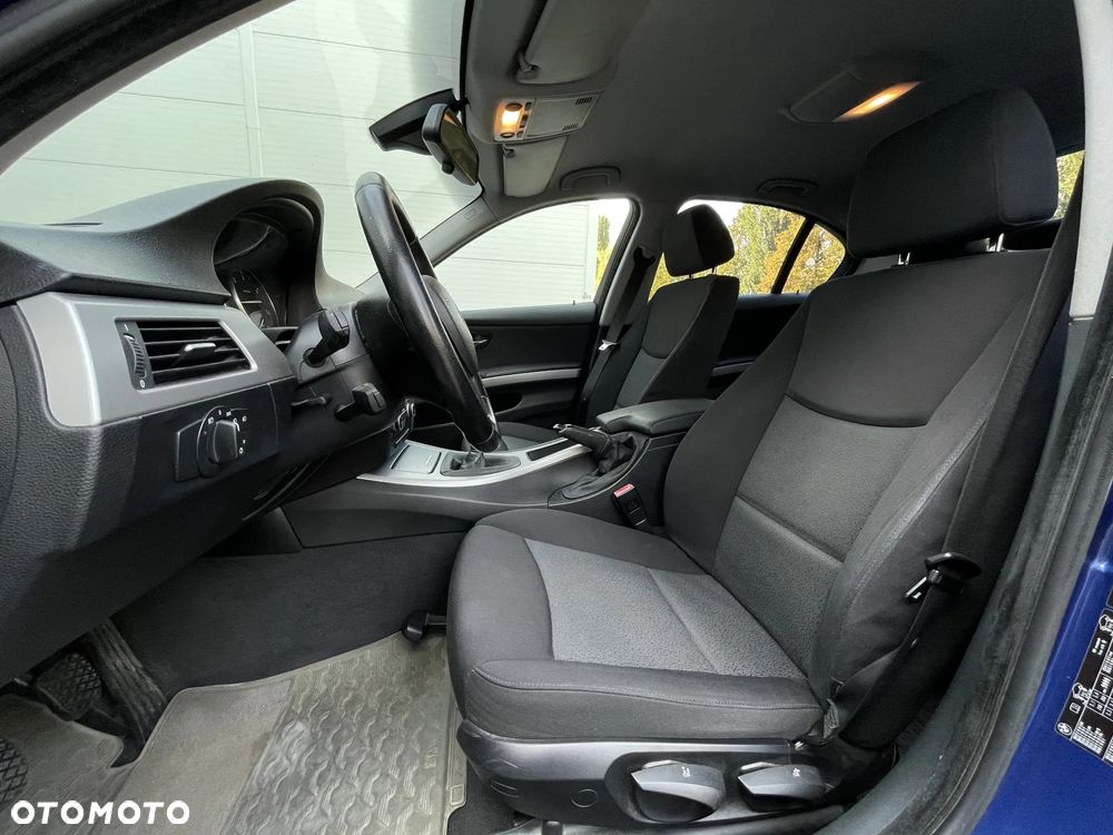 BMW Seria 3 320d DPF - 19