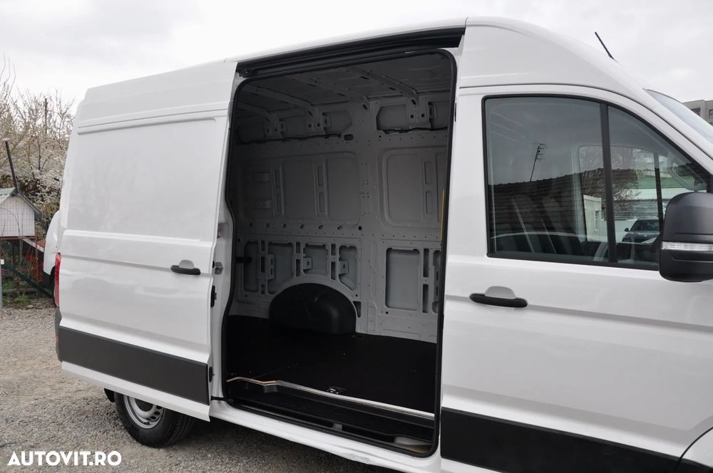 Volkswagen Crafter 2.0 CD MWB - 11