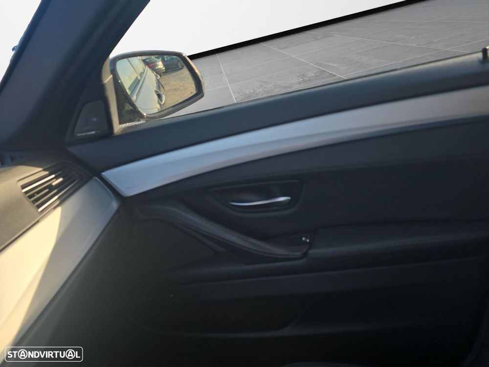 BMW M550d xDrive Auto - 17