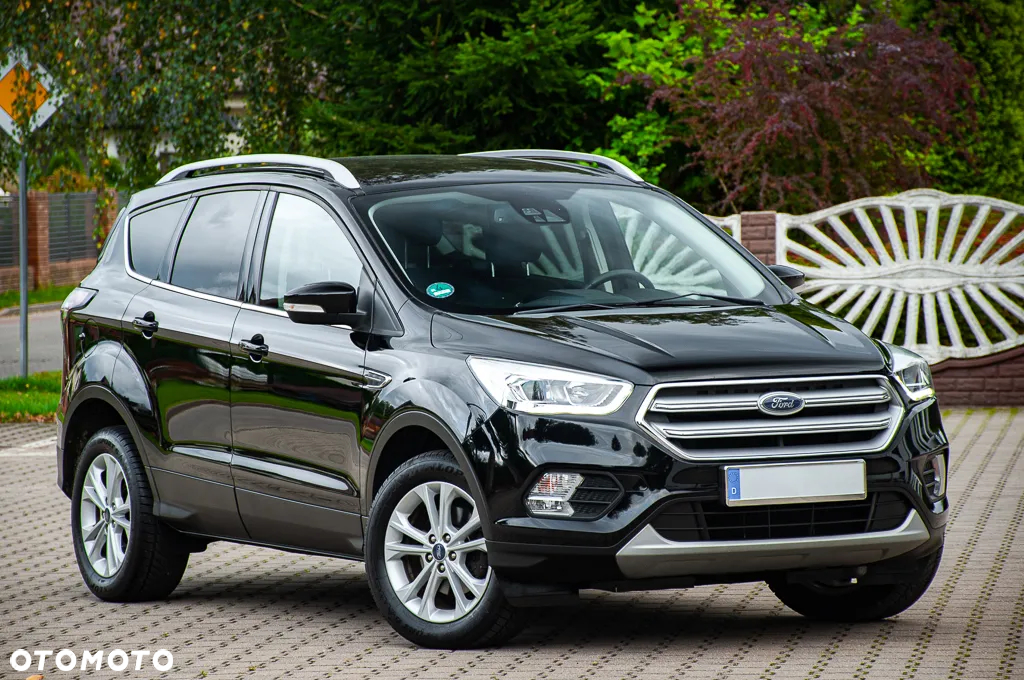 Ford Kuga 1.5 EcoBoost TITANIUM - 38