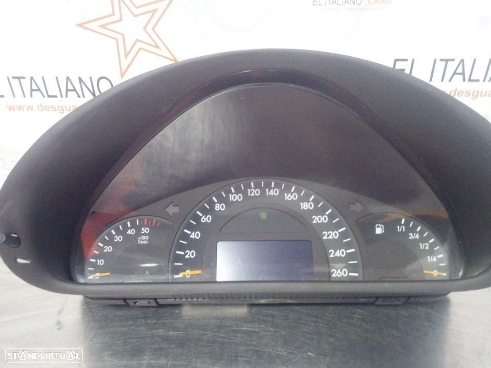QUADRANTE MERCEDES-BENZ CLASE C BM 203 BERLINA - 1