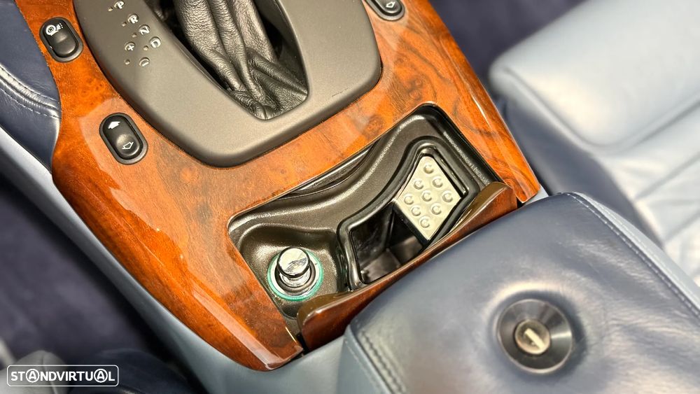 Aston Martin DB7 Vantage Volante - 35