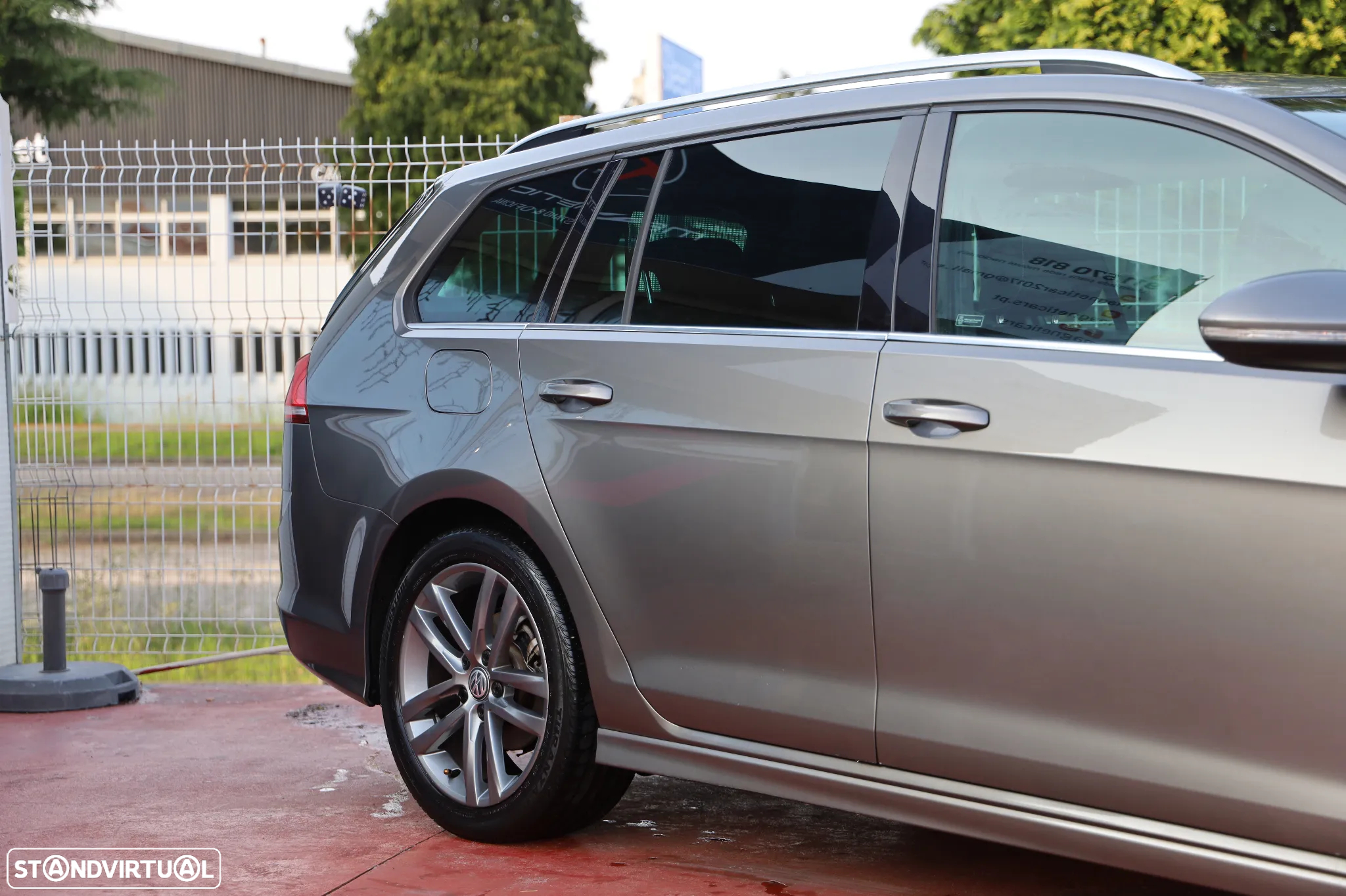 VW Golf Variant 1.6 TDi R-Line - 3