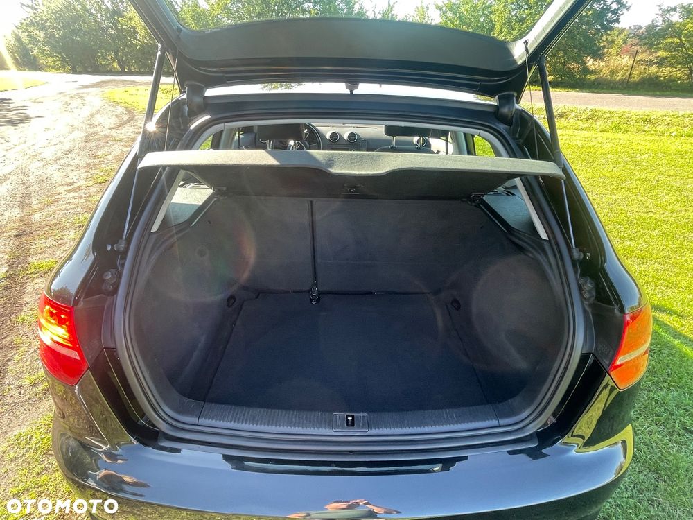 Audi A3 1.6 TDI DPF Ambiente - 9