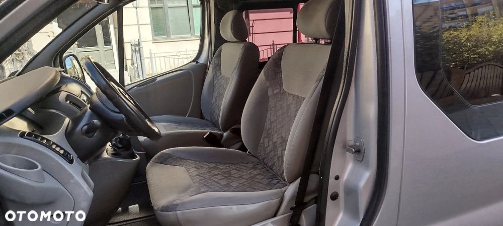 Opel Vivaro - 6