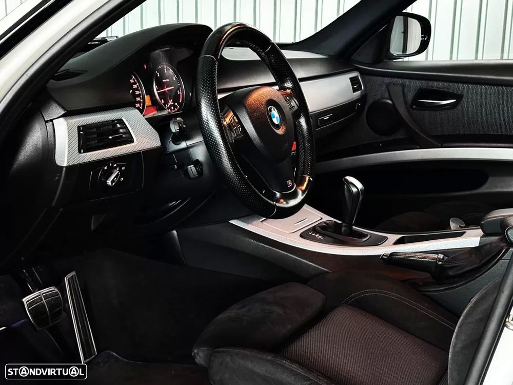 BMW 318 d Auto Pack M - 12