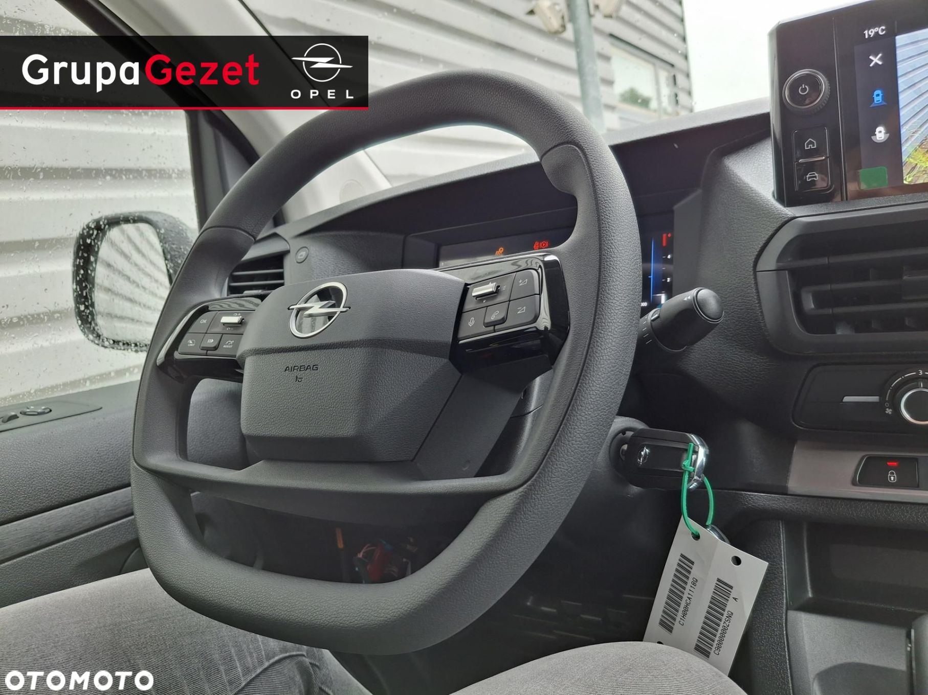 Opel Vivaro - 17