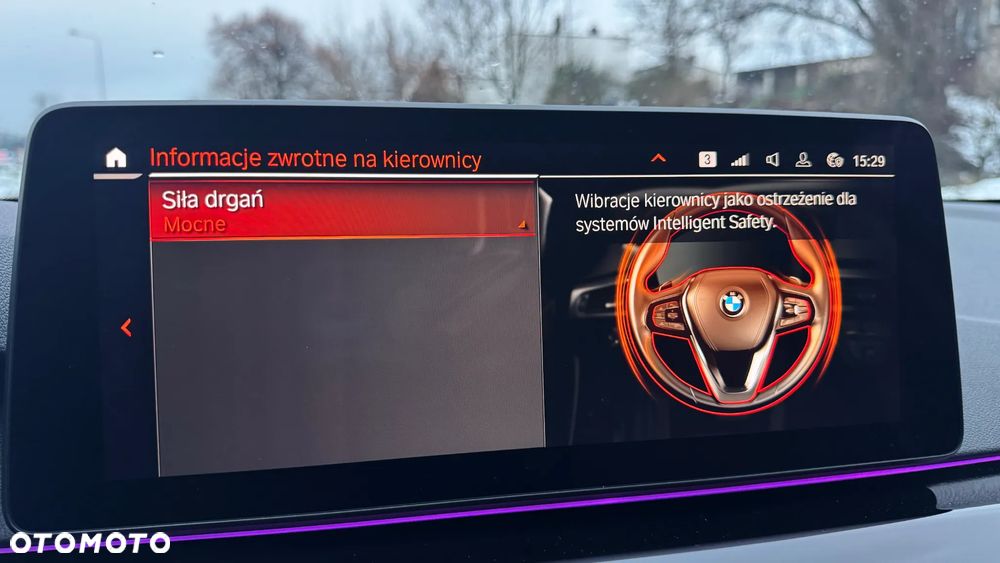 BMW Seria 5 520d Sport Line - 33