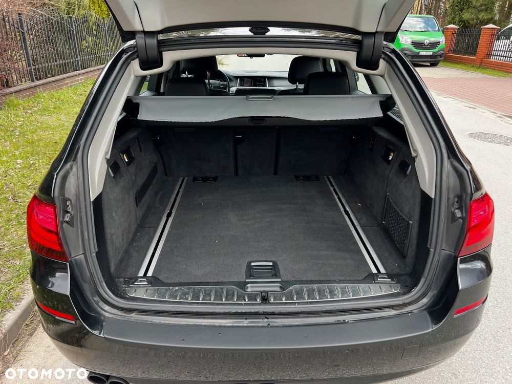 BMW Seria 5 525d xDrive Sport-Aut - 16