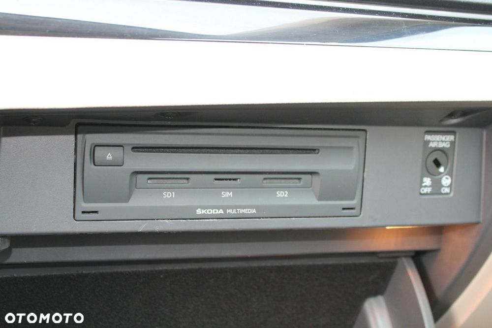 Skoda Superb 2.0 TDI 4x4 DSG L&K - 36