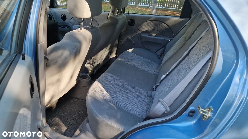 Chevrolet Aveo - 7