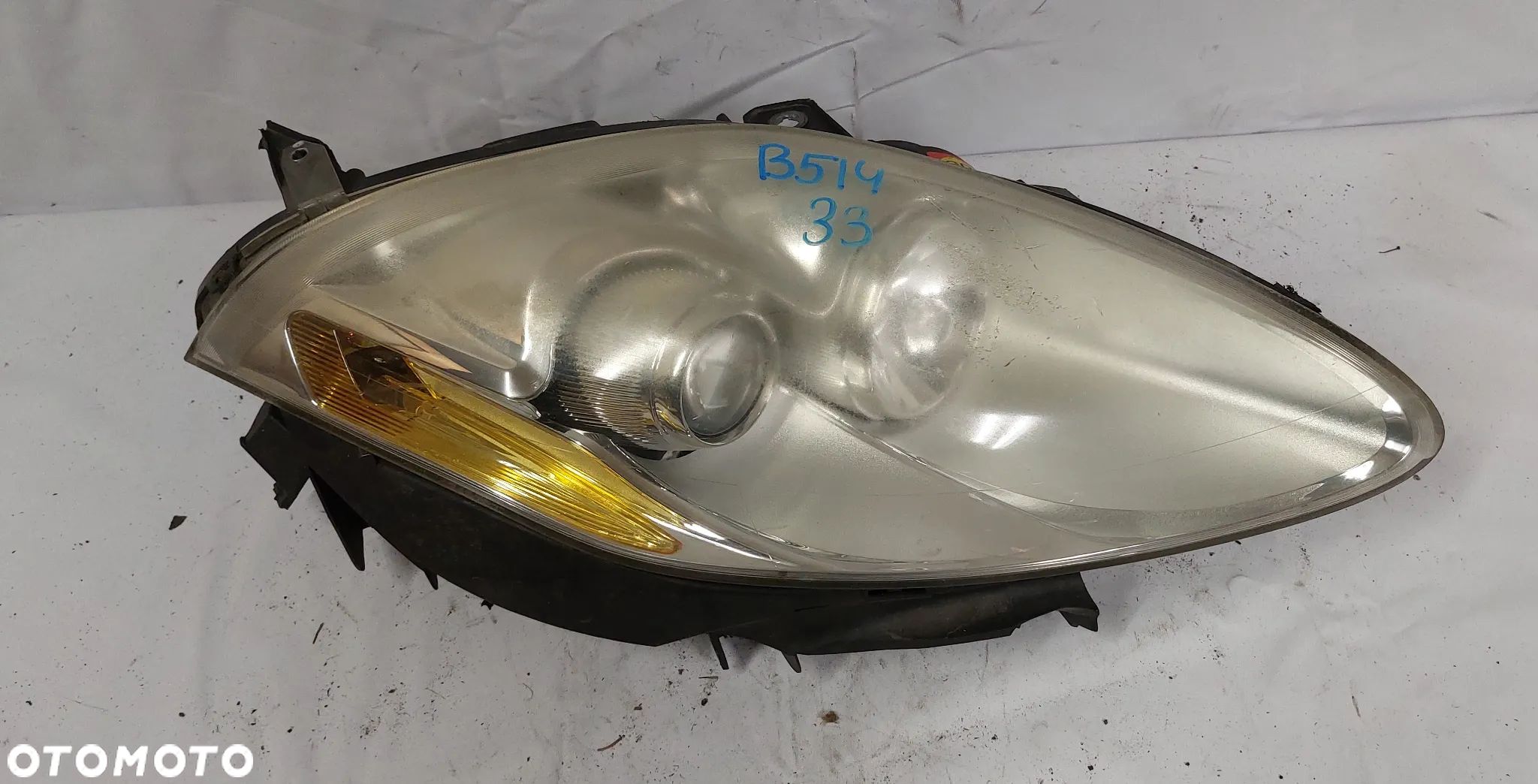 .  LAMPA PRZOD PRZEDNIA PRAWA FIAT BRAVO 2 - 1