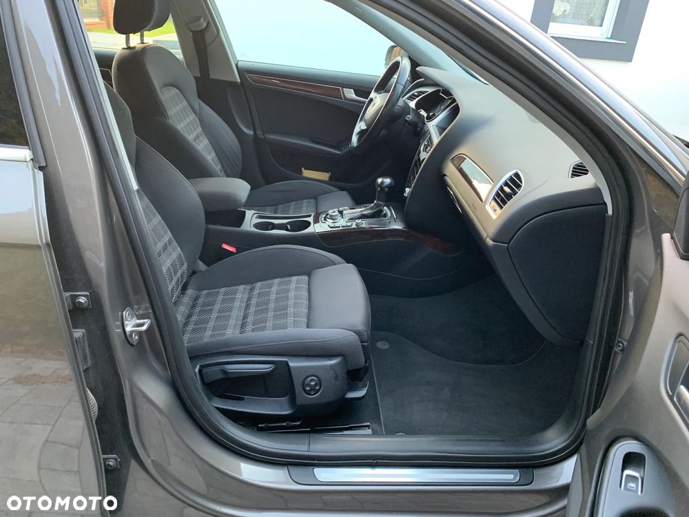 Audi A4 Avant 2.0 TDI DPF clean diesel quattro S tronic Ambition - 8