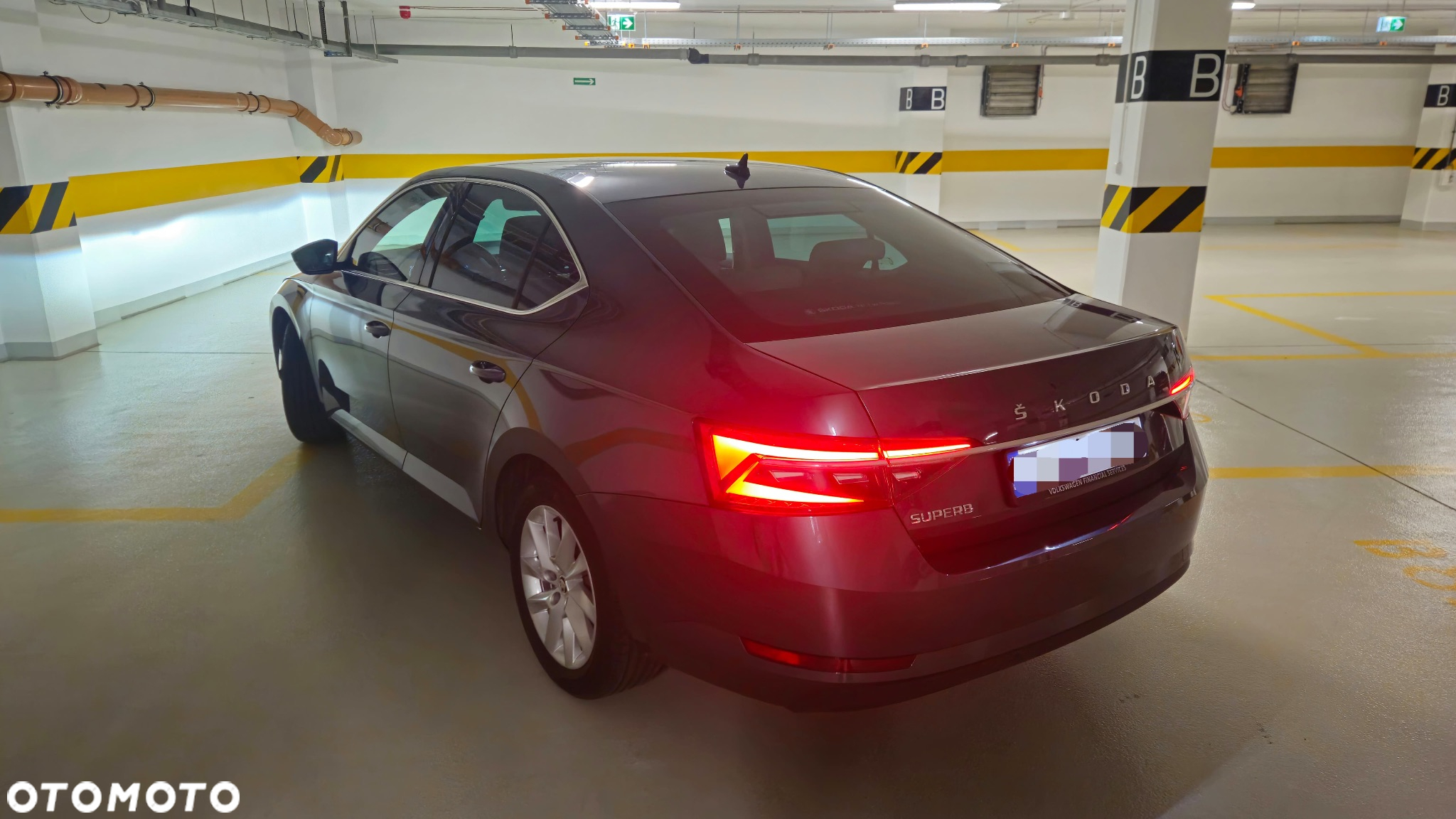 Skoda Superb 2.0 TDI SCR Style DSG - 6