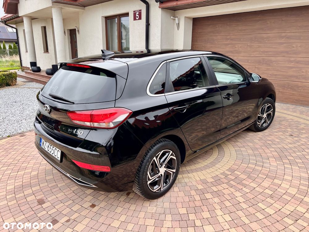 Hyundai i30 1.5 DPI Comfort - 33