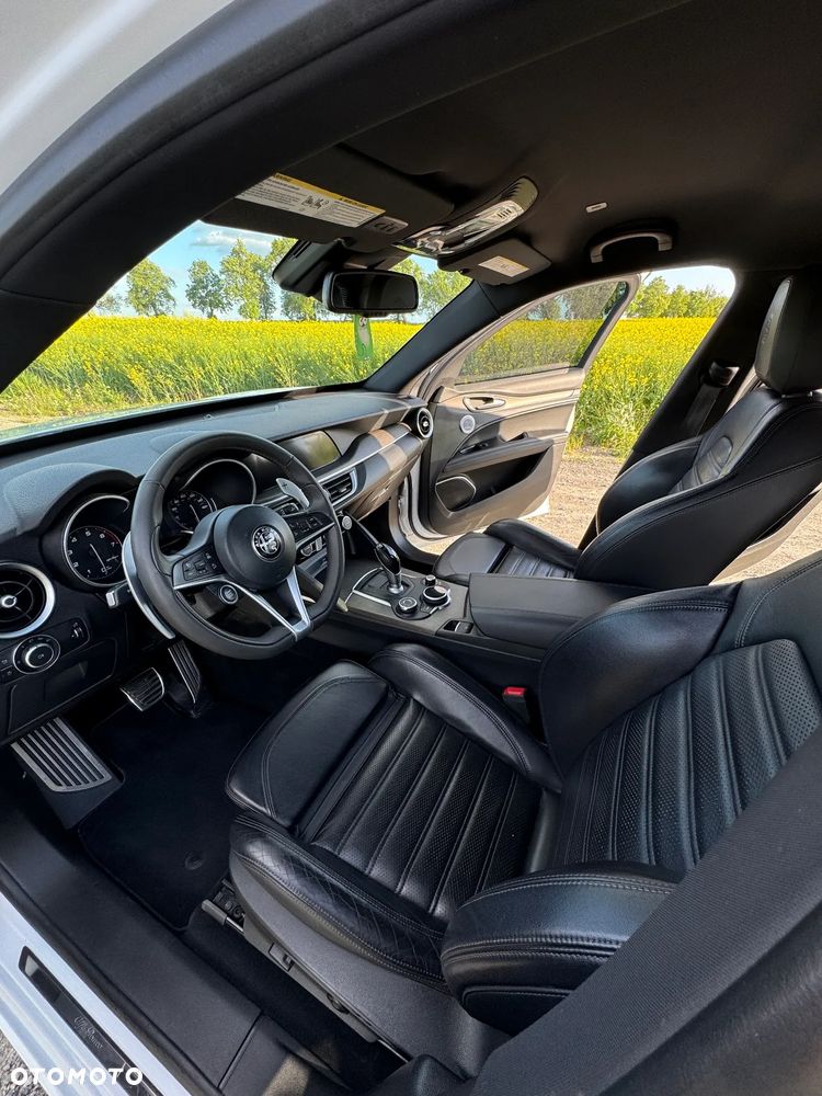 Alfa Romeo Stelvio 2.0 Turbo TI Q4 - 8