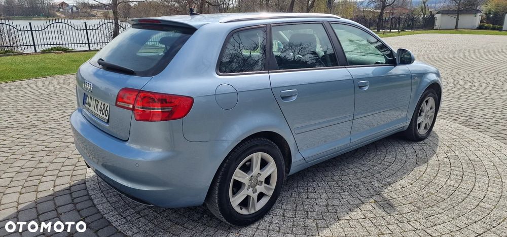 Audi A3 Sportback 2.0 TDI Ambiente - 17