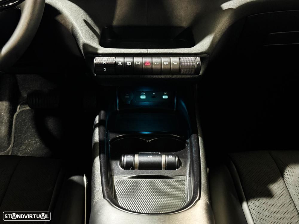 BYD Dolphin 60.4 kWh Design - 22