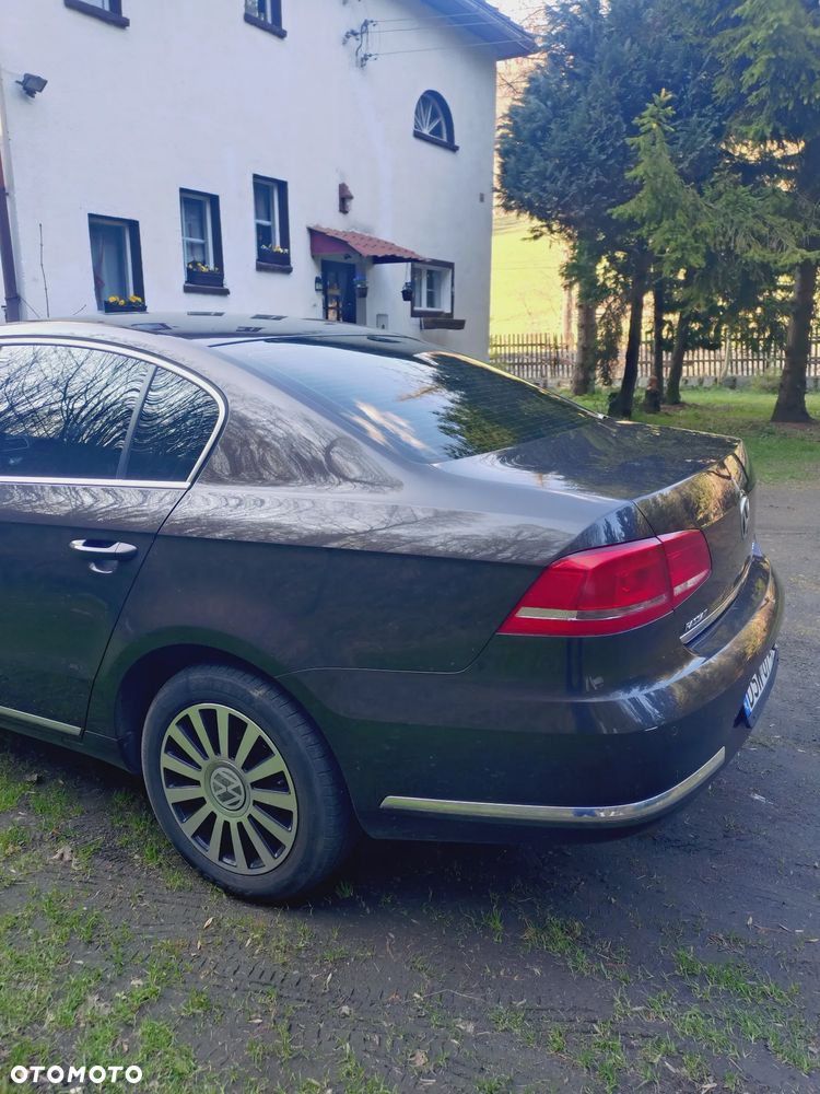 Volkswagen Passat 2.0 TDI Comfortline - 4