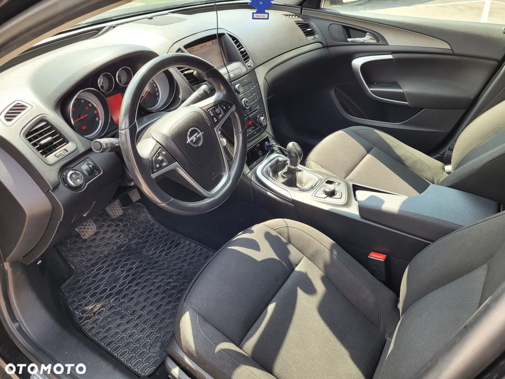 Opel Insignia - 10