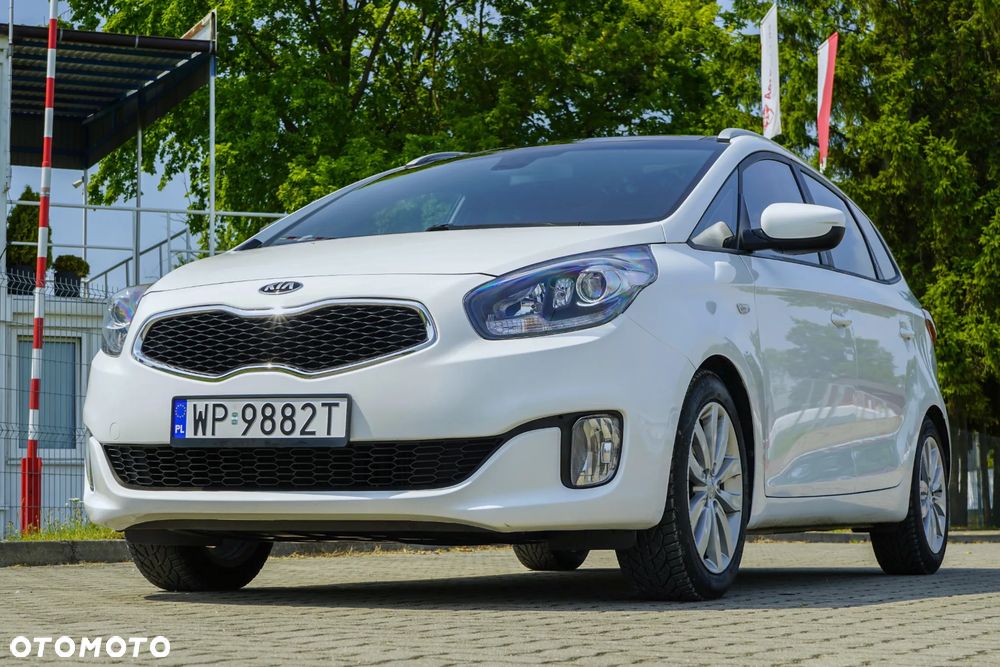 Kia Carens 1.7 CRDi L DCT - 6