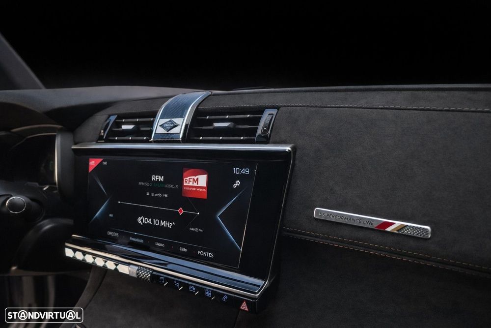 DS DS7 Crossback E-Tense Performance Line EAT8 - 13