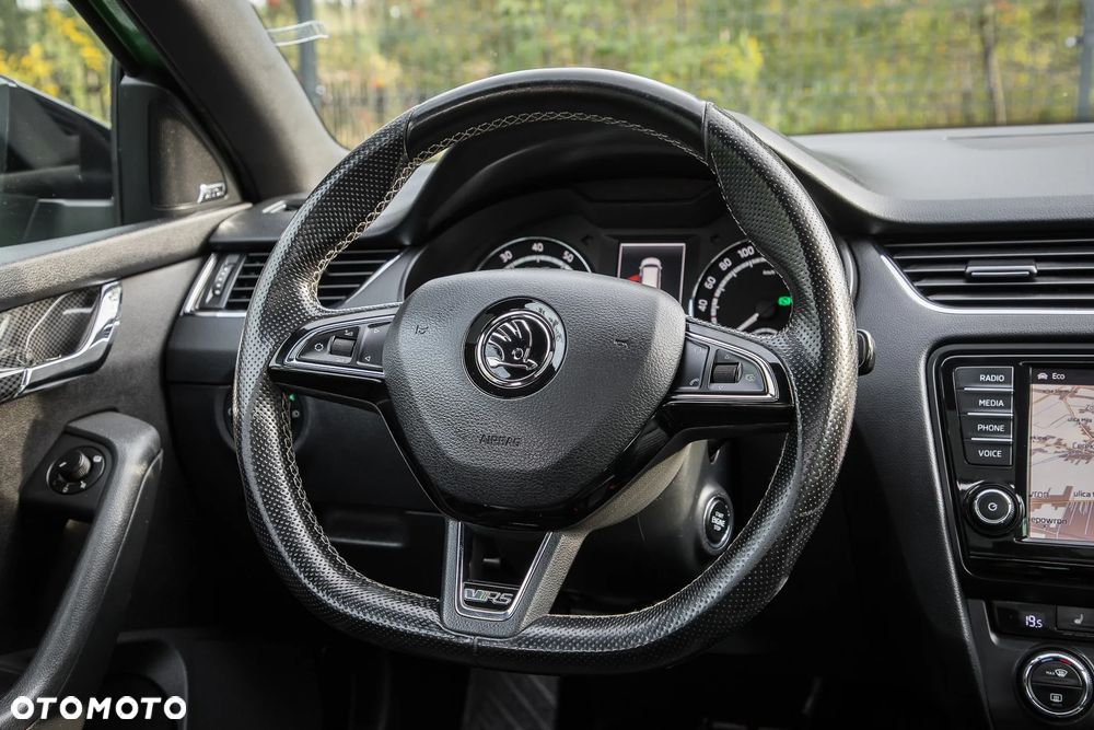Skoda Octavia 2.0 TSI (Green tec) DSG RS - 29