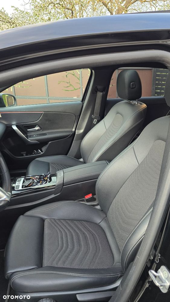 Mercedes-Benz Klasa A 180 d Style 8G-DCT - 12