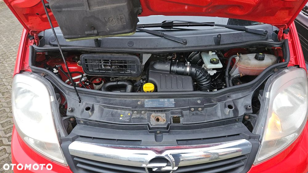 Opel Vivaro - 11